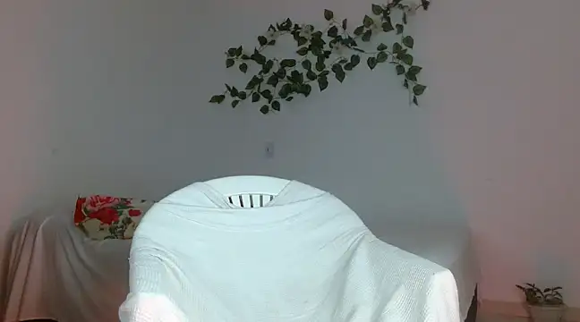 Snapshot of Nayade chatting on February 2025 01:36:01 AM Nayade online show from February 2025 01:36:01 AM