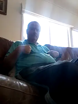 Snapshot of stiffandlubed@xh chatting on December 2024 03:47:02 AM stiffandlubedxh online show from December 2024 03:47:02 AM