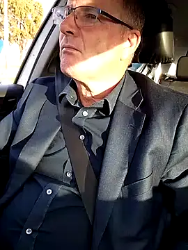 Snapshot of stiffandlubed@xh chatting on January 2025 08:19:02 PM stiffandlubedxh online show from January 2025 08:19:02 PM