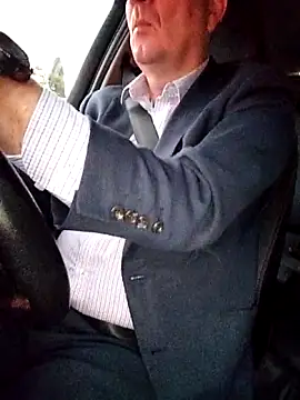 stiffandlubedxh online show from March 2026 08:12:01 PM