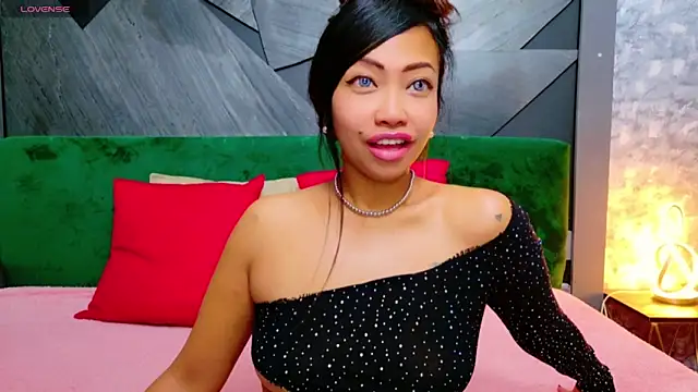 Snapshot of ElyaQuinn chatting on October 2025 06:22:02 AM ElyaQuinn online show from October 2025 06:22:02 AM