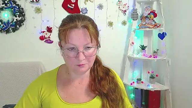 Snapshot of VanessaHotts chatting on December 2024 01:13:01 PM VanessaHotts online show from December 2024 01:13:01 PM