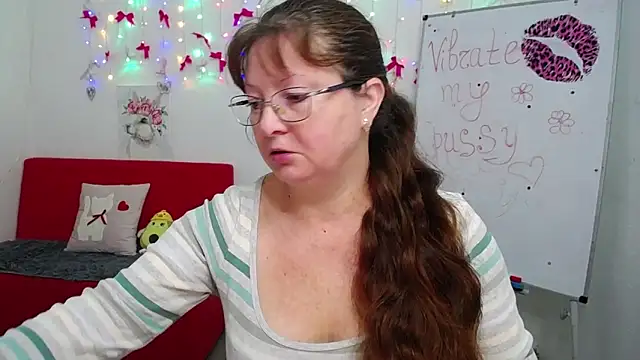 VanessaHotts online show from May 2026 05:01:02 AM
