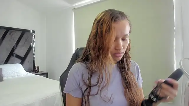 AnnieAndStefan online show from June 2026 02:39:01 PM