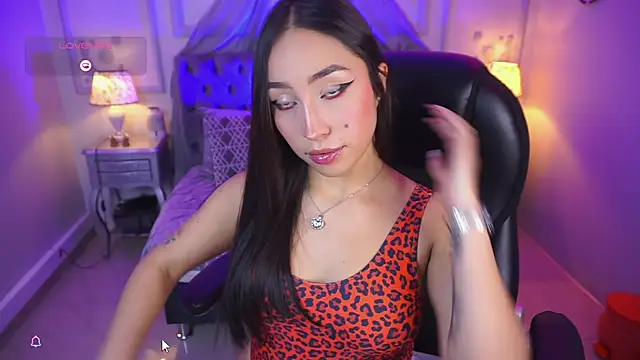 Snapshot of maggietime chatting on February 2025 08:33:02 PM maggietime online show from February 2025 08:33:02 PM
