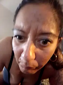 Snapshot of AnyaBest chatting on January 2025 02:13:02 PM AnyaBest online show from January 2025 02:13:02 PM