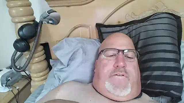 Bigbear0563 online show from October 2025 02:27:02 PM