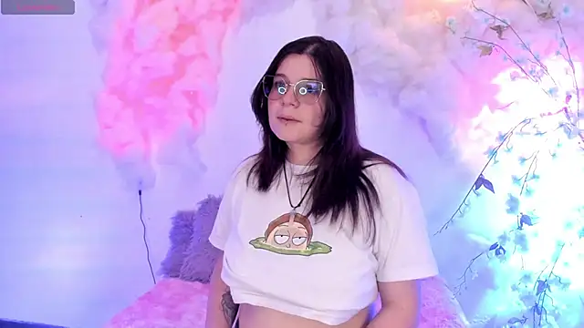 Snapshot of Mey_moon chatting on January 2025 08:35:02 PM Mey moon online show from January 2025 08:35:02 PM