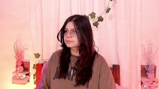 Snapshot of Mey_moon chatting on February 2025 05:06:01 PM Mey moon online show from February 2025 05:06:01 PM