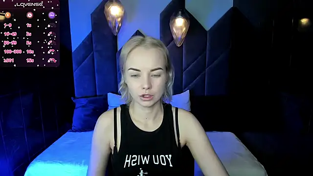 StephanieSweety online show from February 2025 05:40:01 AM