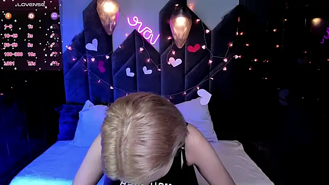 StephanieSweety online show from February 2025 02:09:02 PM