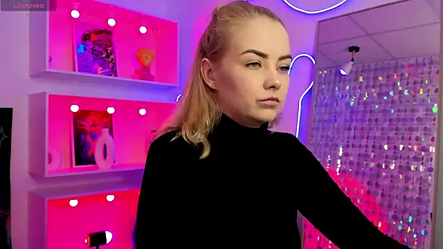 StephanieSweety online show from May 2026 06:57:02 PM