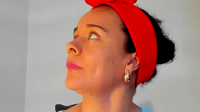 Sami Hotie1 online show from September 2025 08:09:01 PM