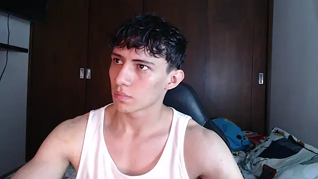 aresholland online show from March 2025 12:05:02 AM