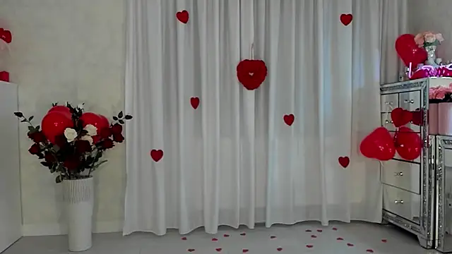 Snapshot of SeductiveButterfly chatting on February 2025 12:51:02 AM SeductiveButterfly online show from February 2025 12:51:02 AM