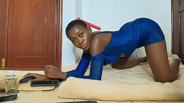 queen heather online show from March 2026 09:51:02 PM