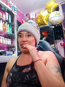 TamySweetness online show from February 2025 04:00:02 PM