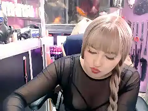 TamySweetness online show from February 2025 03:53:01 PM