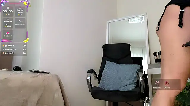 missmiamore online show from May 2026 02:45:01 PM