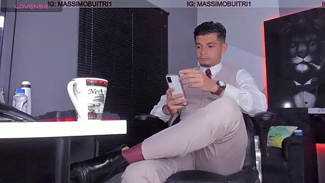 Snapshot of massimo_g chatting on January 2025 10:52:01 PM massimo g online show from January 2025 10:52:01 PM