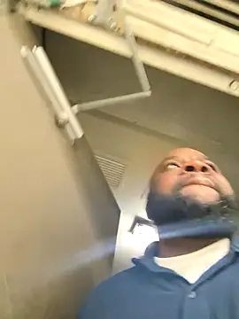 Snapshot of africandickxxl chatting on October 2025 10:57:02 AM africandickxxl online show from October 2025 10:57:02 AM