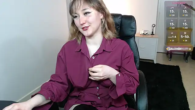 Snapshot of Crystal-dreamt chatting on April 2026 12:27:02 PM Crystal-dreamt online show from April 2026 12:27:02 PM