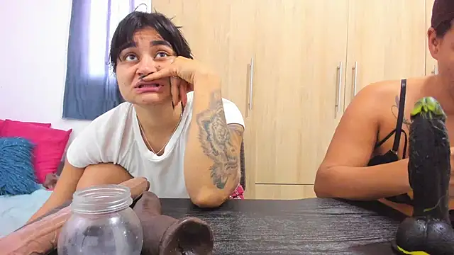 andreita trujillos online show from October 2025 04:41:01 PM