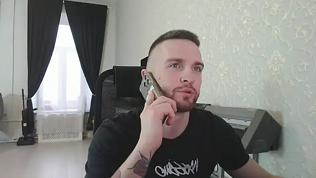 Marselle Laker online show from December 2025 10:53:01 AM