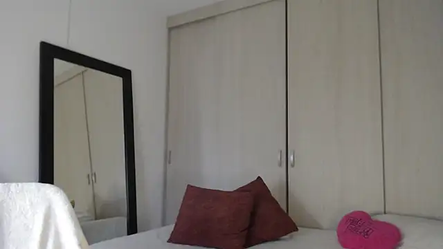 cristal sexybody online show from October 2025 10:06:02 PM