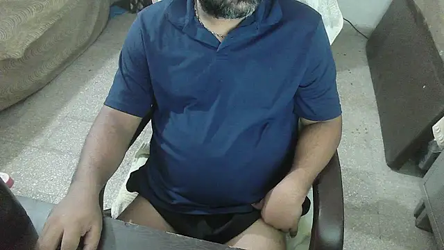 Snapshot of rentarob chatting on October 2025 05:54:01 PM rentarob online show from October 2025 05:54:01 PM