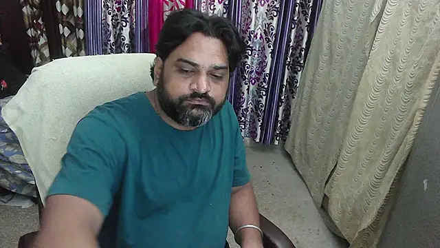 Snapshot of rentarob chatting on November 2025 03:41:01 AM rentarob online show from November 2025 03:41:01 AM