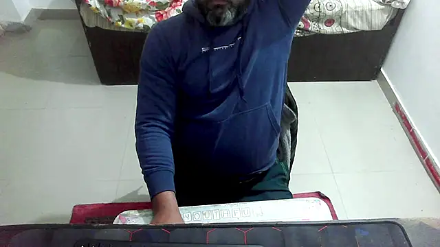 rentarob online show from February 2026 07:18:01 PM