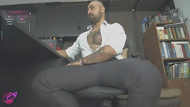 Snapshot of Leon_1234 chatting on February 2026 04:24:02 PM Leon 1234 online show from February 2026 04:24:02 PM