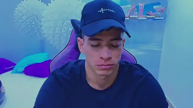 DEIBY BABY online show from November 2025 07:47:01 PM