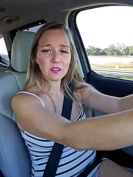 SkyelarSommer online show from November 2025 02:49:01 PM