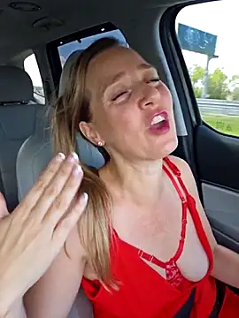 SkyelarSommer online show from March 2026 04:55:02 PM