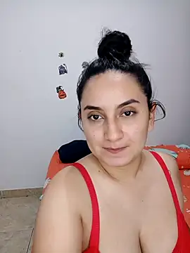 Snapshot of Angeelus2 chatting on May 2026 06:58:01 PM Angeelus2 online show from May 2026 06:58:01 PM