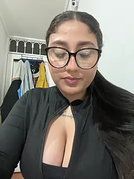 croftsmila online show from April 2026 11:43:02 PM