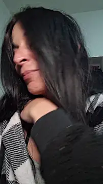 patatinahot87 online show from May 2026 04:45:01 PM