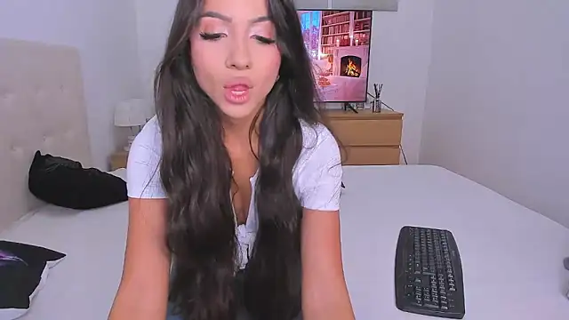 Snapshot of Your_Girl69XXX chatting on September 2025 08:34:02 PM Your Girl69XXX online show from September 2025 08:34:02 PM