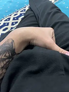 Snapshot of Aden_P2 chatting on November 2025 10:45:01 PM Aden P2 online show from November 2025 10:45:01 PM