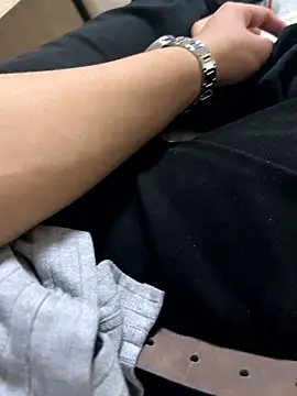 Snapshot of Aden_P2 chatting on January 2026 06:42:02 PM Aden P2 online show from January 2026 06:42:02 PM