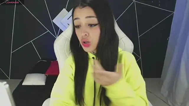 farichell online show from October 2025 09:55:02 PM