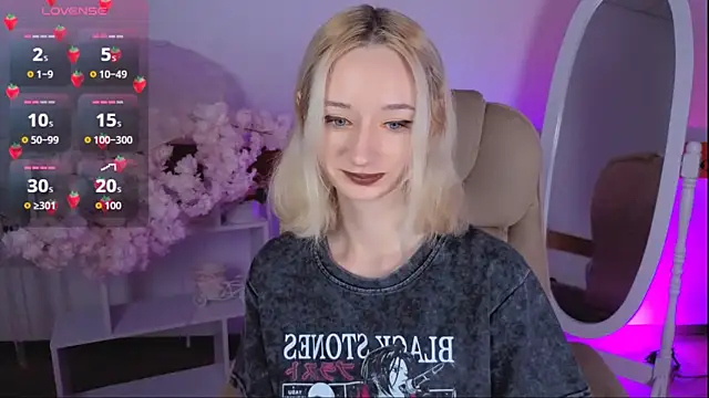 Snapshot of Katia_Kim chatting on November 2025 06:45:01 AM Katia Kim online show from November 2025 06:45:01 AM