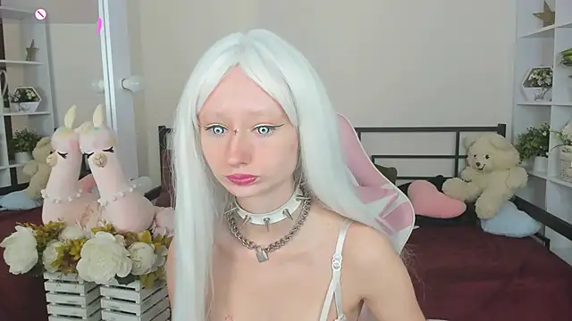Katia Kim online show from April 2026 05:11:01 AM