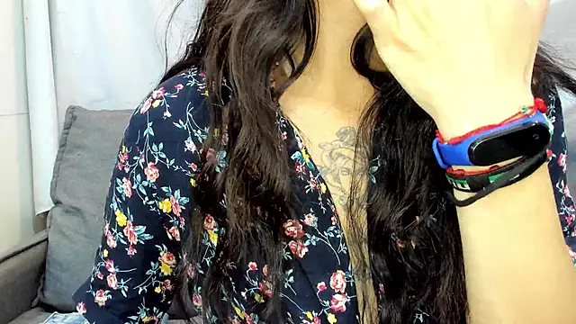 Mhelanny2 online show from March 2026 05:39:01 PM