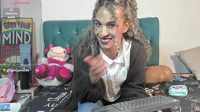 StefanyMiler online show from June 2026 02:00:01 AM