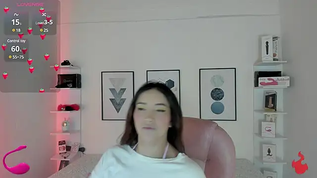 cristal  hot 1 online show from January 2025 04:05:01 AM