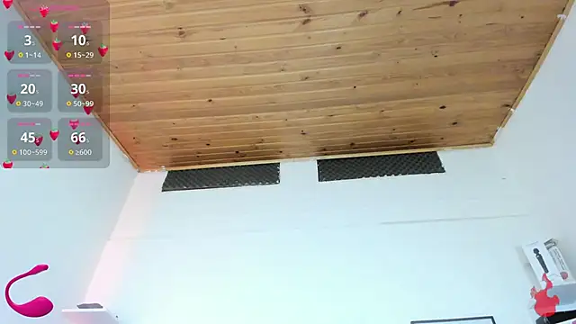 cristal  hot 1 online show from January 2025 10:10:01 AM