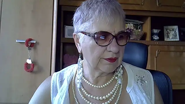 SweetCherry27 online show from September 2025 04:27:01 AM